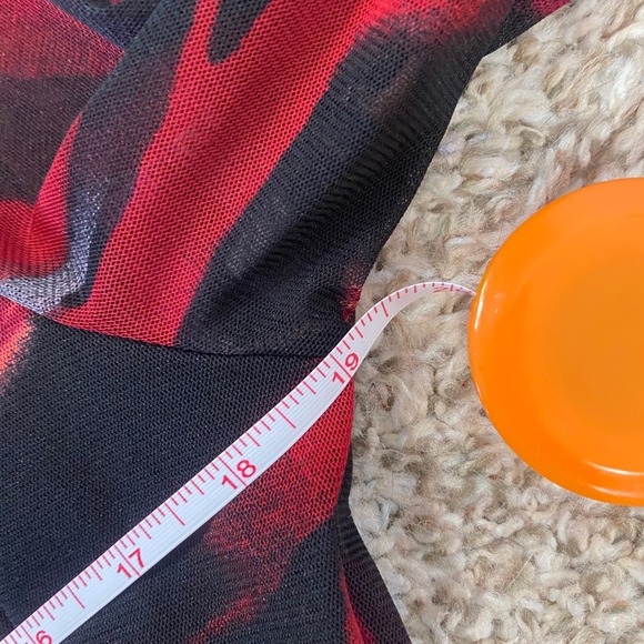 Coldwater Creek Pink Red Black Mesh Abstract Wrap Blouse Medium Chic - Picture 10 of 11